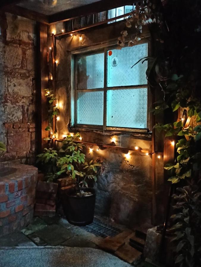 Historical Townhouse In City Center 台南 エクステリア 写真